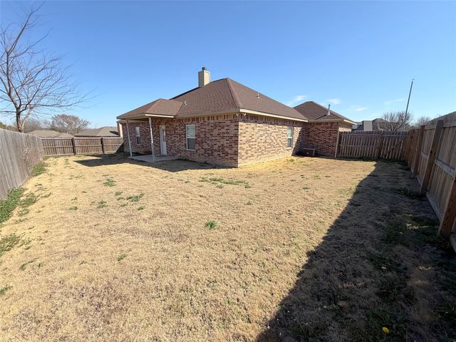611 Dela Cruz Drive, Winnsboro, TX 75494