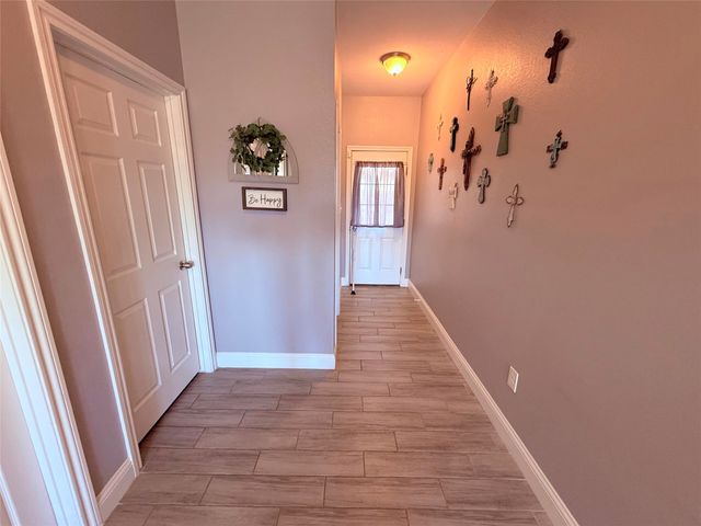 611 Dela Cruz Drive, Winnsboro, TX 75494