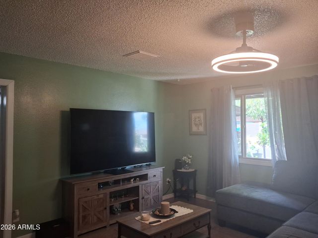 8039 S 25TH Street, Phoenix, AZ 85042