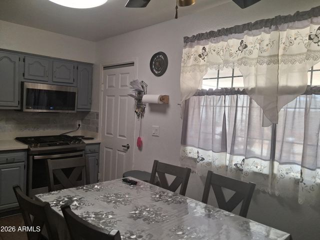 8039 S 25TH Street, Phoenix, AZ 85042