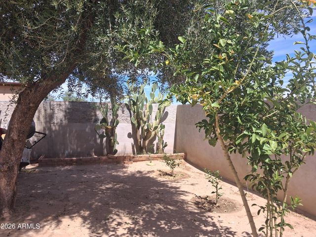 8039 S 25TH Street, Phoenix, AZ 85042