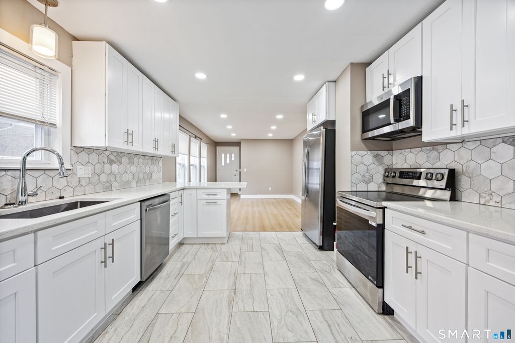 87 Putnam Street, Bristol, CT 06010