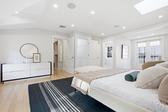 32 Pleasant Street, Boston, MA 02129