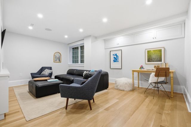 32 Pleasant Street, Boston, MA 02129