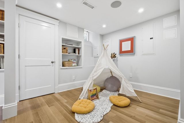 32 Pleasant Street, Boston, MA 02129