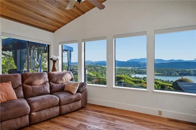 17372 Greenridge, Hidden Valley Lake, CA 95467