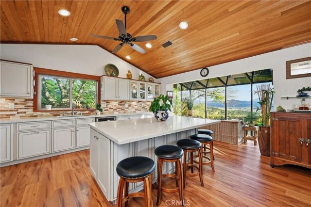 17372 Greenridge, Hidden Valley Lake, CA 95467