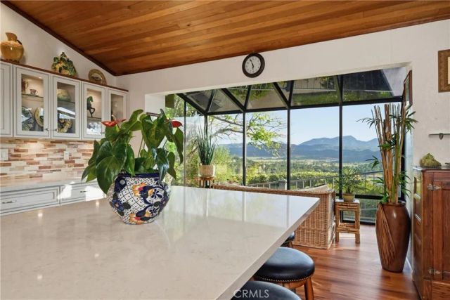 17372 Greenridge, Hidden Valley Lake, CA 95467