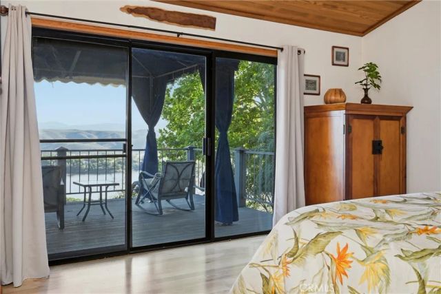 17372 Greenridge, Hidden Valley Lake, CA 95467