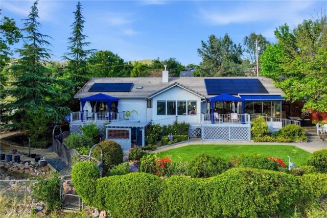 17372 Greenridge, Hidden Valley Lake, CA 95467