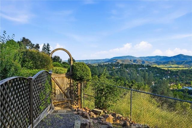 17372 Greenridge, Hidden Valley Lake, CA 95467