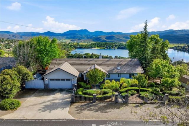17372 Greenridge, Hidden Valley Lake, CA 95467