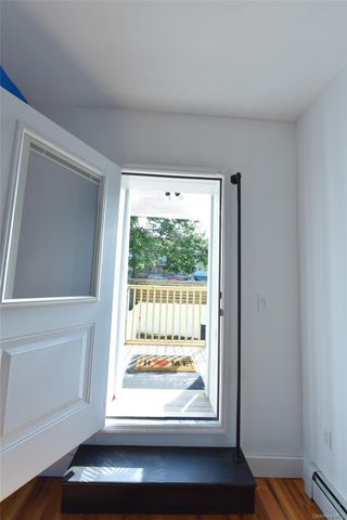 255 Lincoln Avenue, Brooklyn, NY 11208