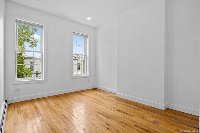 255 Lincoln Avenue, Brooklyn, NY 11208