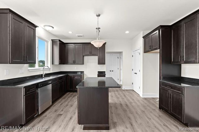 3022 E Theodore Street, Wixom, MI 48393