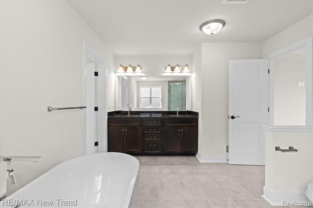 3022 E Theodore Street, Wixom, MI 48393