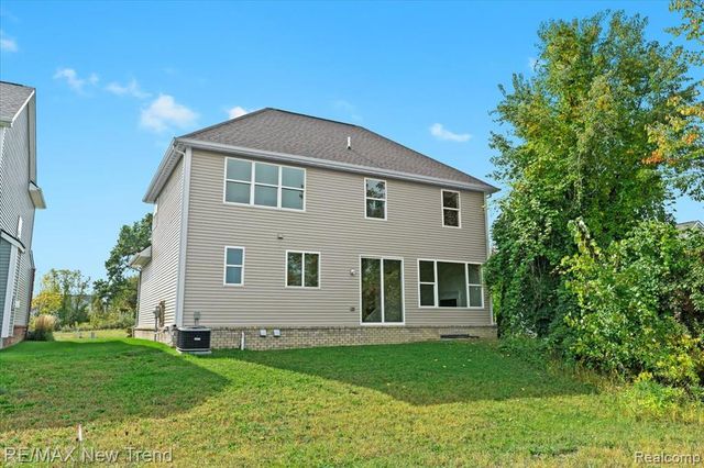 3022 E Theodore Street, Wixom, MI 48393