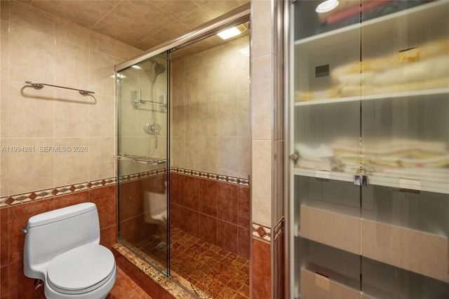 20379 W Country Club Drive 2236, Aventura, FL 33180