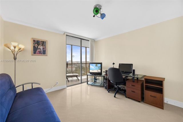 20379 W Country Club Drive 2236, Aventura, FL 33180