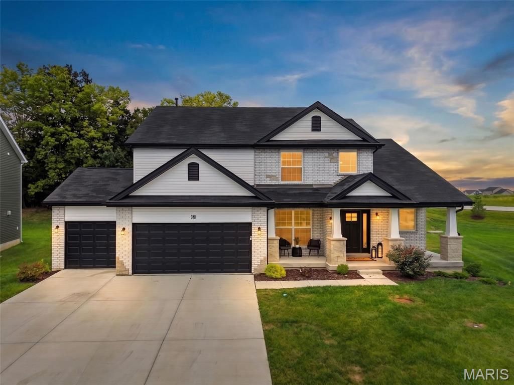 310 Osprey Court, Lake St Louis, MO 63367