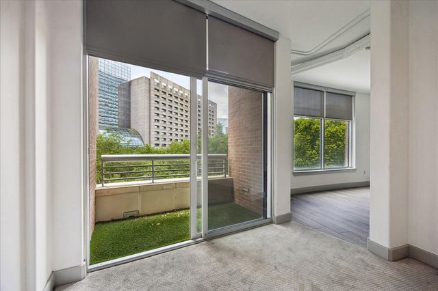 1901 Post Oak Boulevard 408, Houston, TX 77056