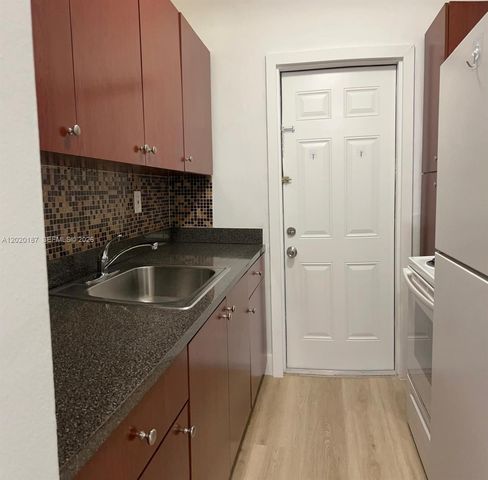 791 SW 64th Ave 1, Miami, FL 33144