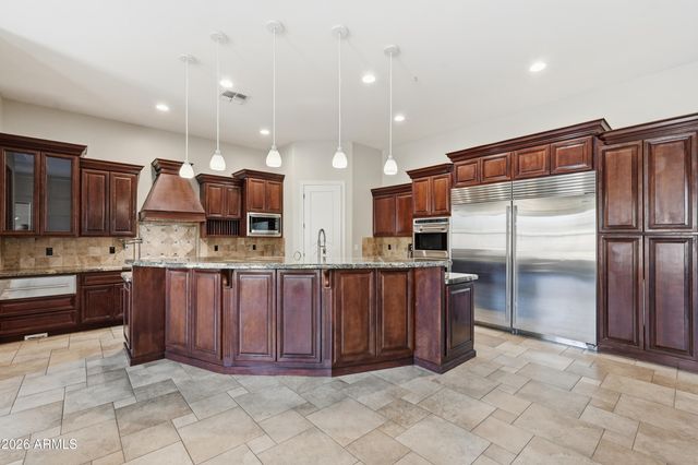 2900 E CLARK Drive, Gilbert, AZ 85297