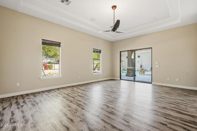 2900 E CLARK Drive, Gilbert, AZ 85297