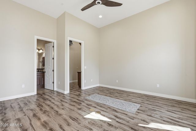 2900 E CLARK Drive, Gilbert, AZ 85297