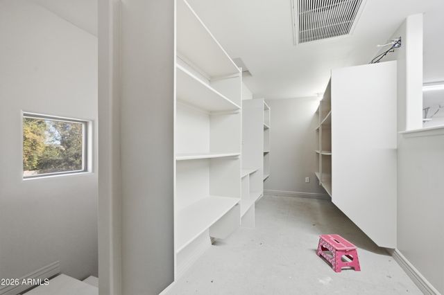 2900 E CLARK Drive, Gilbert, AZ 85297