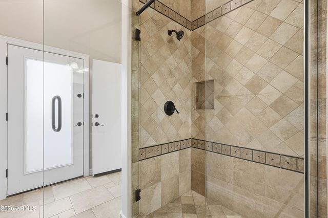 2900 E CLARK Drive, Gilbert, AZ 85297