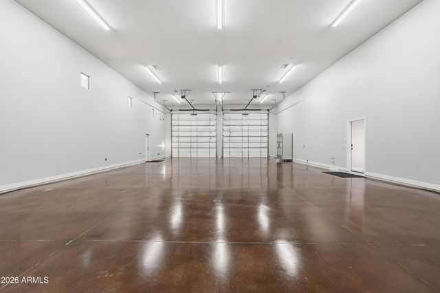 2900 E CLARK Drive, Gilbert, AZ 85297