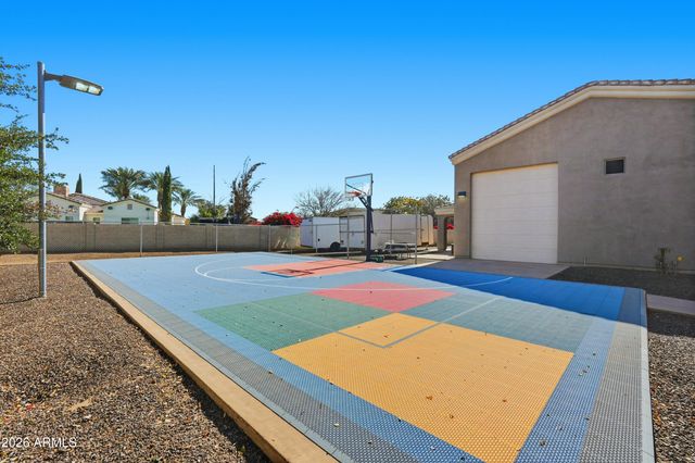 2900 E CLARK Drive, Gilbert, AZ 85297