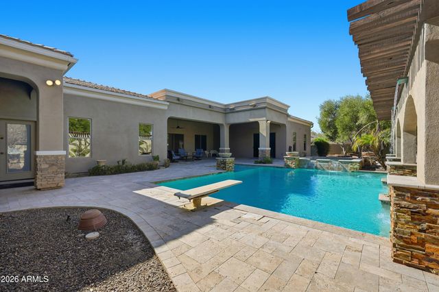 2900 E CLARK Drive, Gilbert, AZ 85297