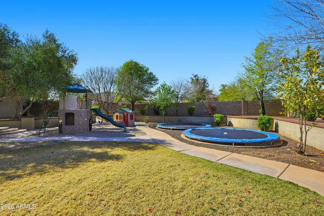 2900 E CLARK Drive, Gilbert, AZ 85297