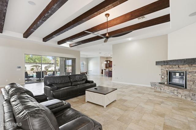 2900 E CLARK Drive, Gilbert, AZ 85297