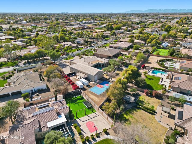 2900 E CLARK Drive, Gilbert, AZ 85297