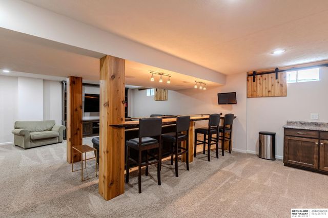 4866 S 170th Street, Omaha, NE 68135