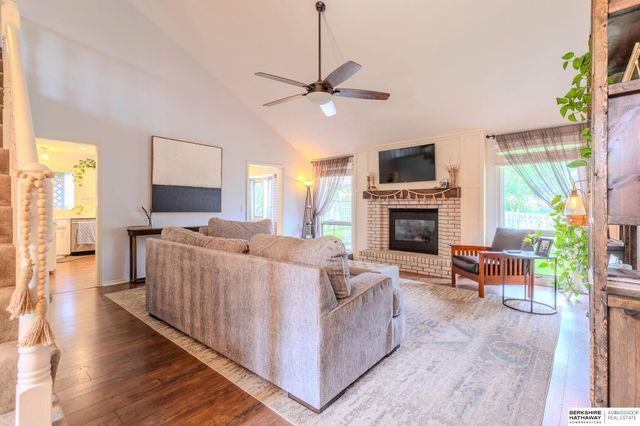 4866 S 170th Street, Omaha, NE 68135