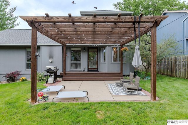 4866 S 170th Street, Omaha, NE 68135