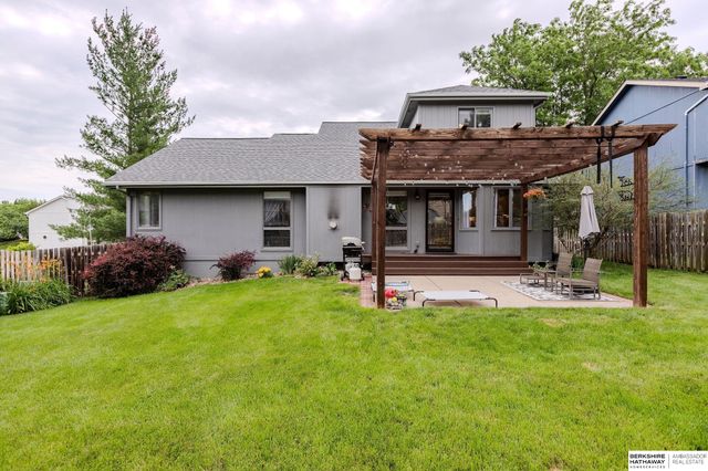 4866 S 170th Street, Omaha, NE 68135