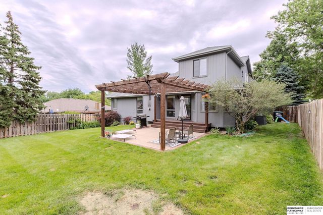 4866 S 170th Street, Omaha, NE 68135
