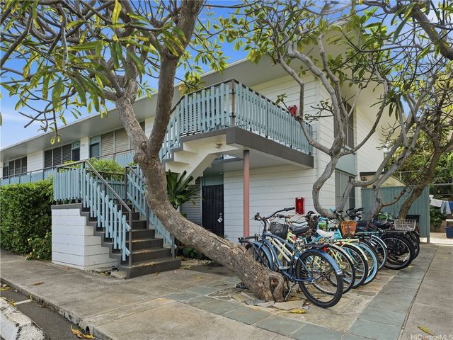 3810 Leahi Avenue 210, Honolulu, HI 96815