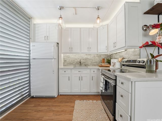 3810 Leahi Avenue 210, Honolulu, HI 96815