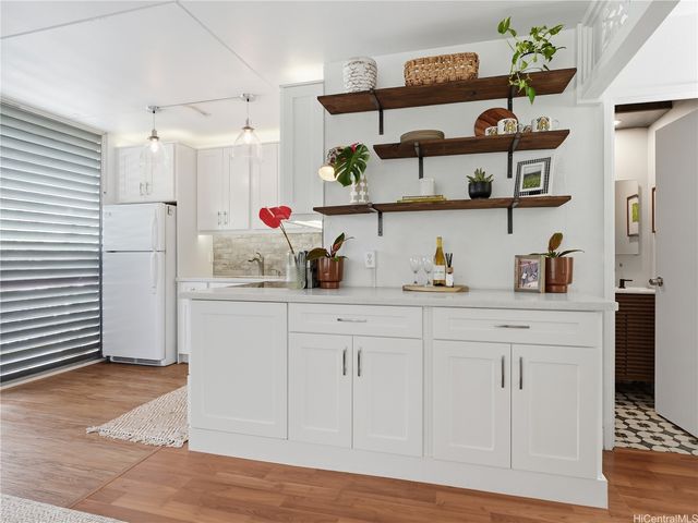 3810 Leahi Avenue 210, Honolulu, HI 96815