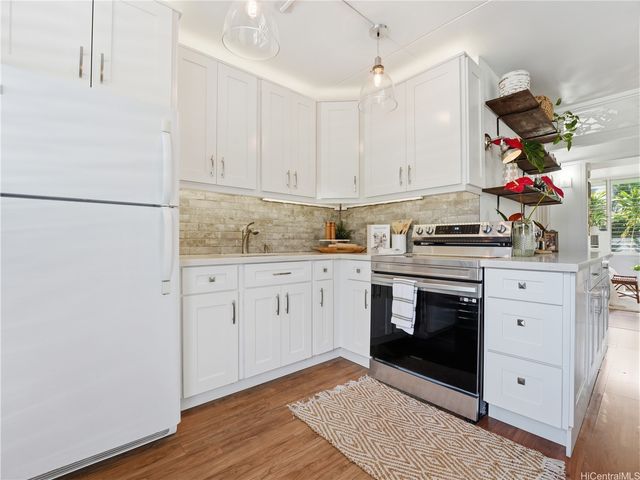 3810 Leahi Avenue 210, Honolulu, HI 96815