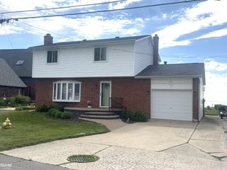 46960 Jans Drive, Chesterfield Twp, MI 48047