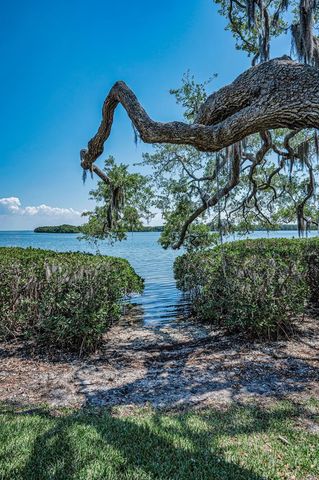 1111 N BAYSHORE BOULEVARD E3, Clearwater, FL 33759