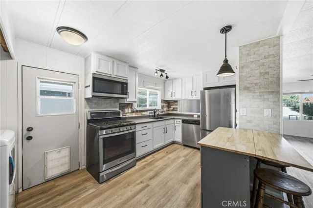 601 N Kirby, Hemet, CA 92545