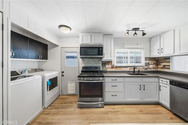 601 N Kirby, Hemet, CA 92545
